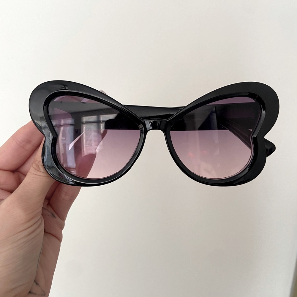 Sunglasses VampFangs